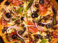 Deluxe Pizza 10'